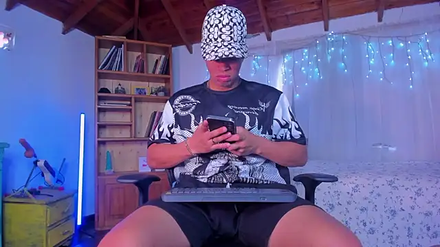 Benjamin More online show from 4, 2, 2026