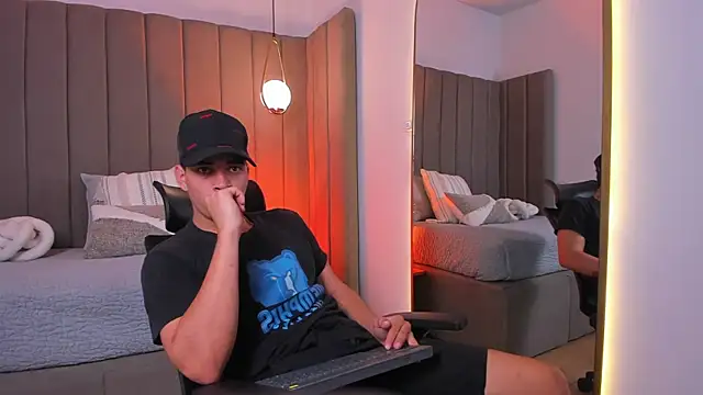 Snapshot of Benjamin_More chatting on 29, 5, 2026 Benjamin More online show from 29, 5, 2026