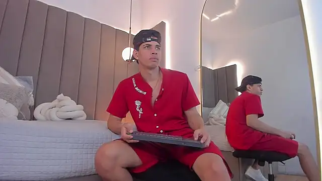Benjamin More online show from 7, 7, 2026