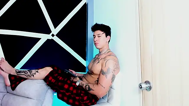 JUSTIN FULLER1 online show from 24, 9, 2025