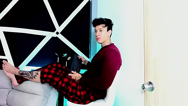 JUSTIN FULLER1 online show from 8, 10, 2025