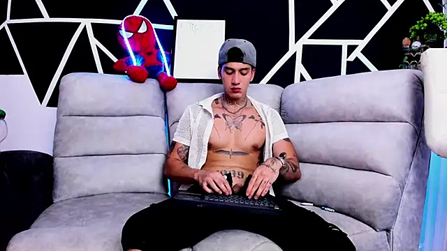 JUSTIN FULLER1 online show from 12, 3, 2025