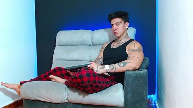 JUSTIN FULLER1 online show from 8, 1, 2026