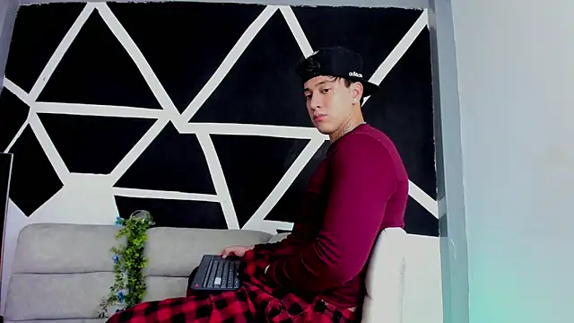 JUSTIN FULLER1 online show from 6, 11, 2025