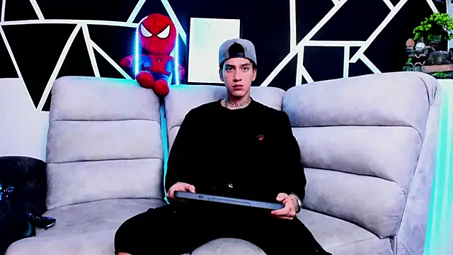 JUSTIN FULLER1 online show from 22, 3, 2025