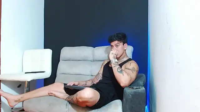 JUSTIN FULLER1 online show from 7, 3, 2026