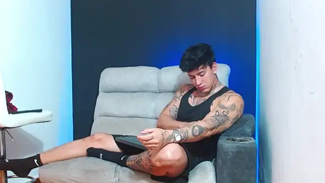 JUSTIN FULLER1 online show from 19, 5, 2026