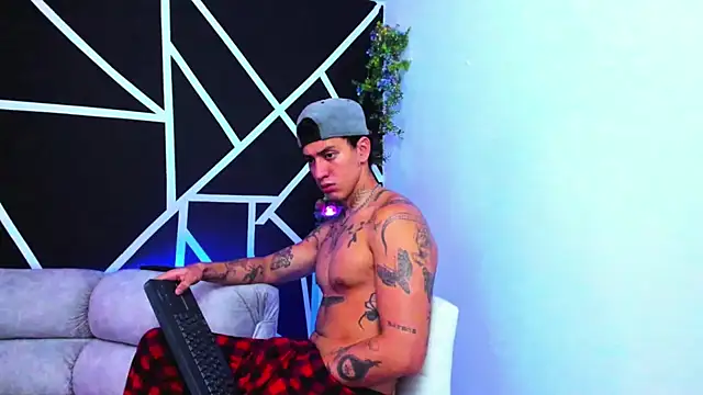 JUSTIN FULLER1 online show from 9, 2, 2025