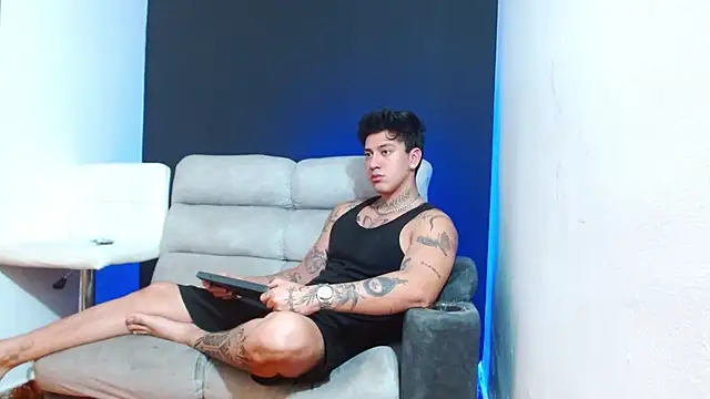 JUSTIN FULLER1 online show from 26, 3, 2026