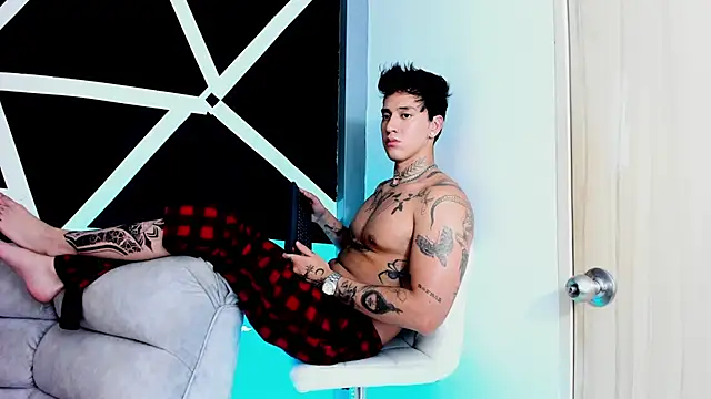 JUSTIN FULLER1 online show from 23, 9, 2025