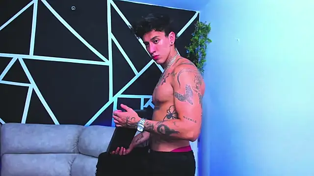 JUSTIN FULLER1 online show from 9, 2, 2025