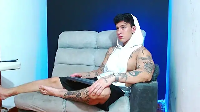 JUSTIN FULLER1 online show from 24, 5, 2026