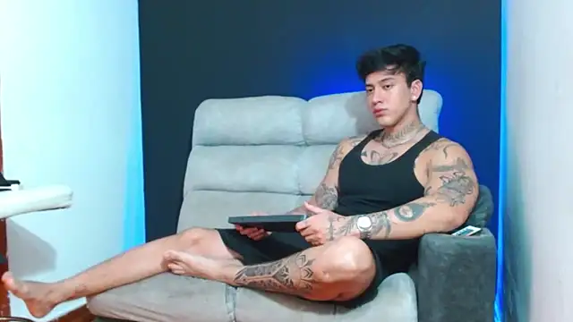 JUSTIN FULLER1 online show from 15, 5, 2026