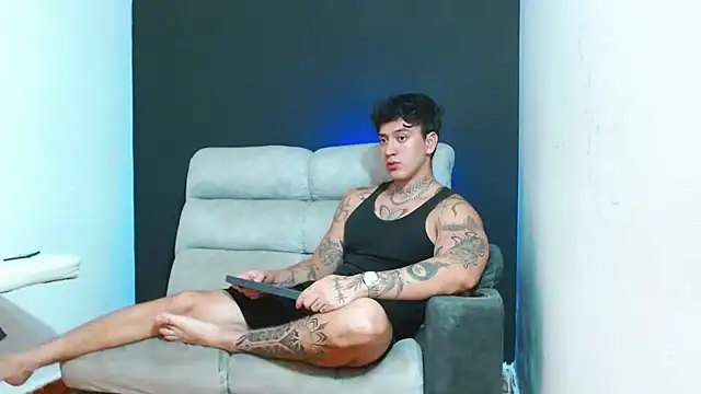 JUSTIN FULLER1 online show from 1, 7, 2026