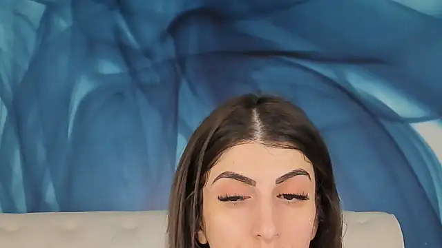 Snapshot of SkinnyDolly chatting on 23, 11, 2025 SkinnyDolly online show from 23, 11, 2025