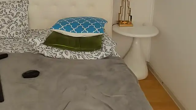 Snapshot of SkinnyDolly chatting on 23, 3, 2025 SkinnyDolly online show from 23, 3, 2025