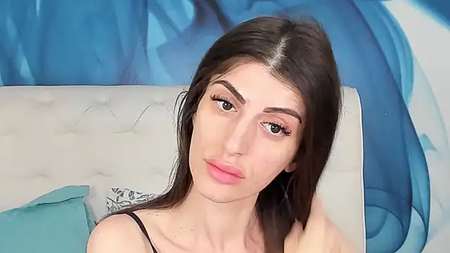 Snapshot of SkinnyDolly chatting on 22, 11, 2025 SkinnyDolly online show from 22, 11, 2025