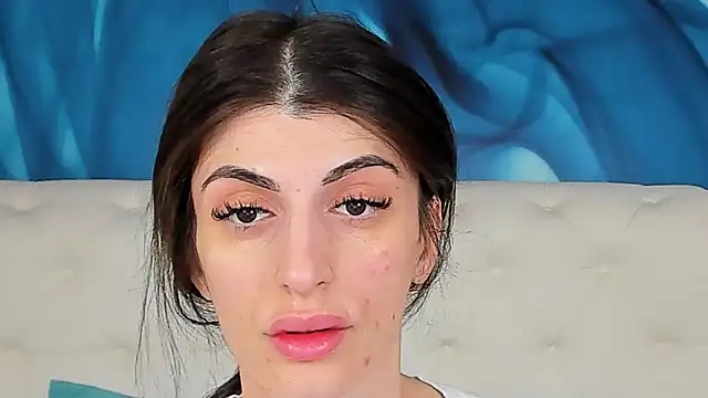 SkinnyDolly online show from 30, 3, 2026