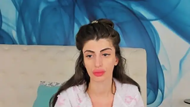 SkinnyDolly online show from 5, 3, 2026