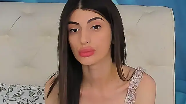 Snapshot of SkinnyDolly chatting on 12, 6, 2026 SkinnyDolly online show from 12, 6, 2026