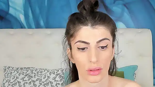 Snapshot of SkinnyDolly chatting on 30, 10, 2025 SkinnyDolly online show from 30, 10, 2025