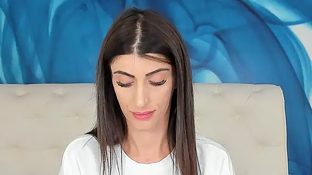 SkinnyDolly online show from 13, 2, 2026