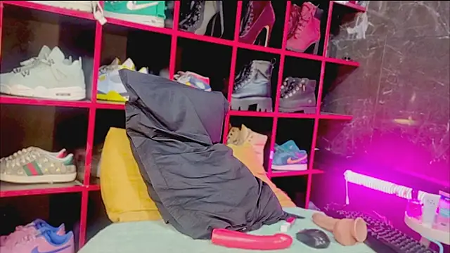 Indianbrownie online show from 26, 3, 2026