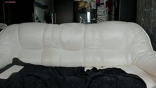 Snapshot of eva_and_adam1 chatting on 21, 3, 2025 eva and adam1 online show from 21, 3, 2025