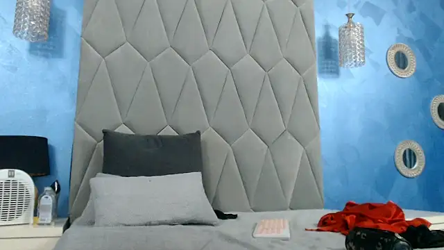 AretiAlisya online show from 4, 3, 2025