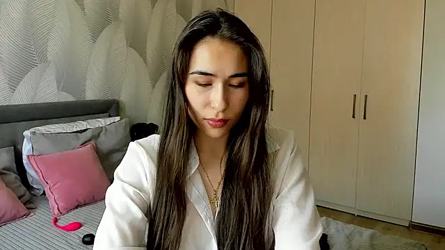 Bambiii bby online show from 1, 6, 2026