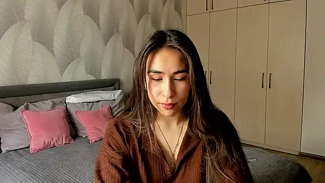 Bambiii bby online show from 18, 5, 2026