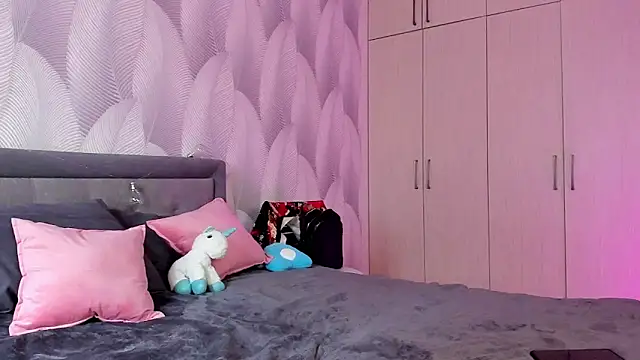 Bambiii bby online show from 22, 3, 2025