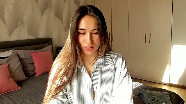 Bambiii bby online show from 30, 3, 2026