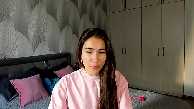 Bambiii bby online show from 26, 9, 2025