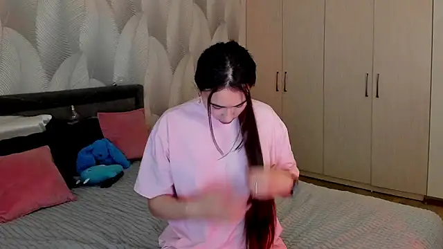 Bambiii bby online show from 12, 11, 2025