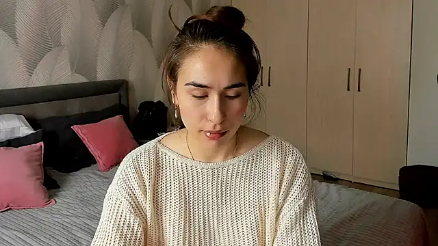 Bambiii bby online show from 6, 3, 2026