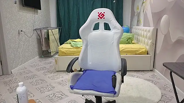 katerinapree online show from 9, 2, 2026