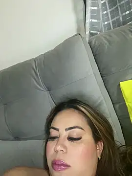 Snapshot of lariic chatting on 6, 3, 2025 lariic online show from 6, 3, 2025