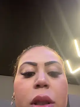 Snapshot of lariic chatting on 22, 9, 2025 lariic online show from 22, 9, 2025