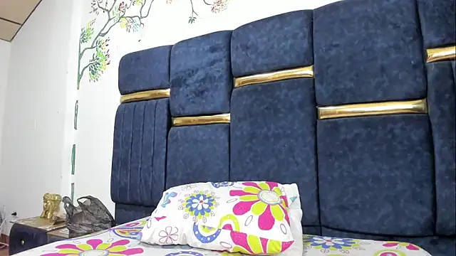 skaysanchez1 online show from 6, 2, 2026