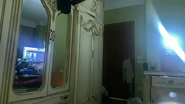 emylolo9 online show from 4, 1, 2025