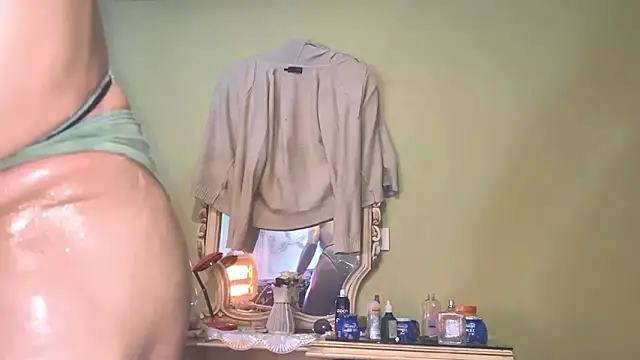 emylolo9 online show from 5, 1, 2025