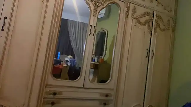 emylolo9 online show from 1, 1, 2025