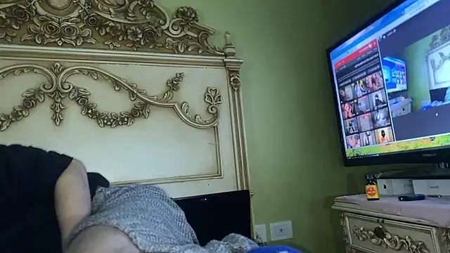 emylolo9 online show from 4, 1, 2025