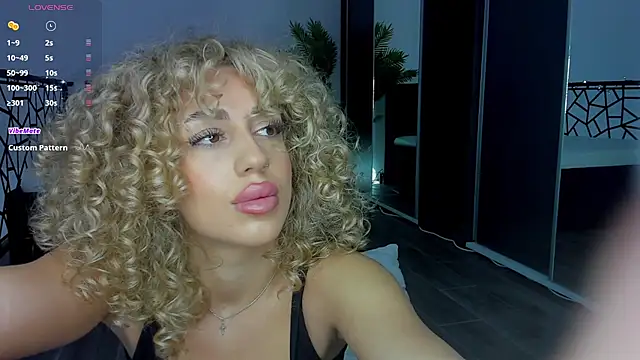 CurlyAnt0 online show from 9, 1, 2026