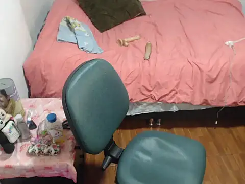 carolina linarez69 online show from 4, 11, 2025