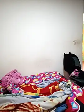 carolina linarez69 online show from 4, 6, 2026