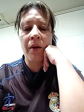 carolina linarez69 online show from 15, 5, 2026