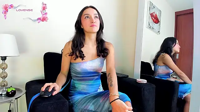 its  angelica  online show from 13, 3, 2026