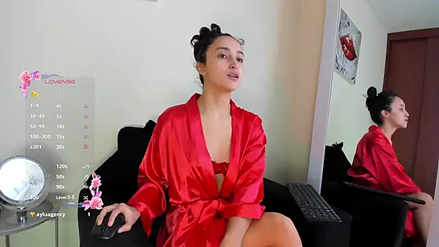 its  angelica  online show from 17, 11, 2025